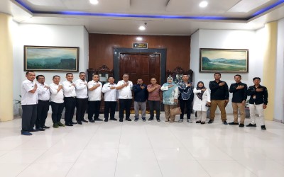 RAPAT FINALISASI PEMBAHASAN DANA HIBAH PILKADA 2024 KE KPU